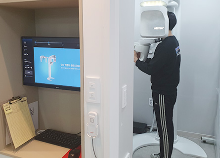 정밀한 3D 디지털 진단이 가능한 영도 편한치과 독립 CT 촬영실